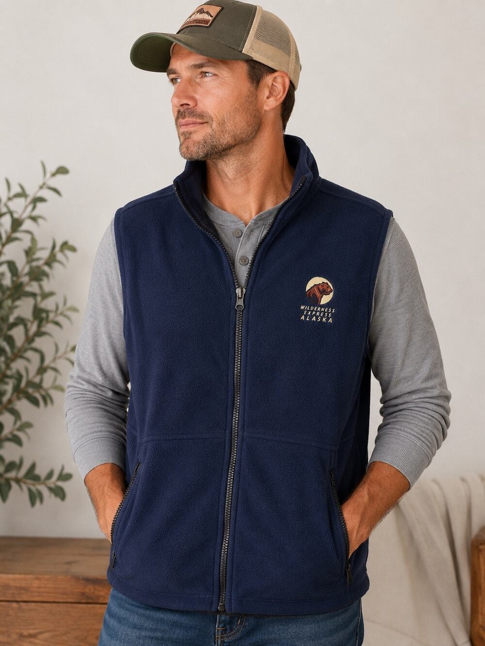 Ouray Alaska Wilderness Express Fleece Vest XL Navy Bear Logo